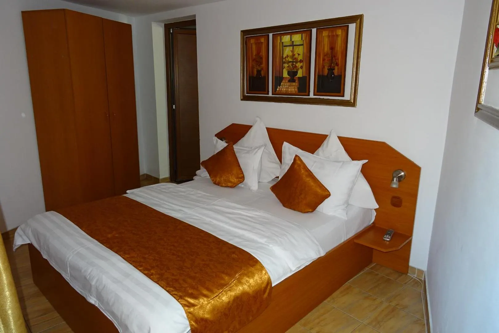 Apartament cu 3 camere
